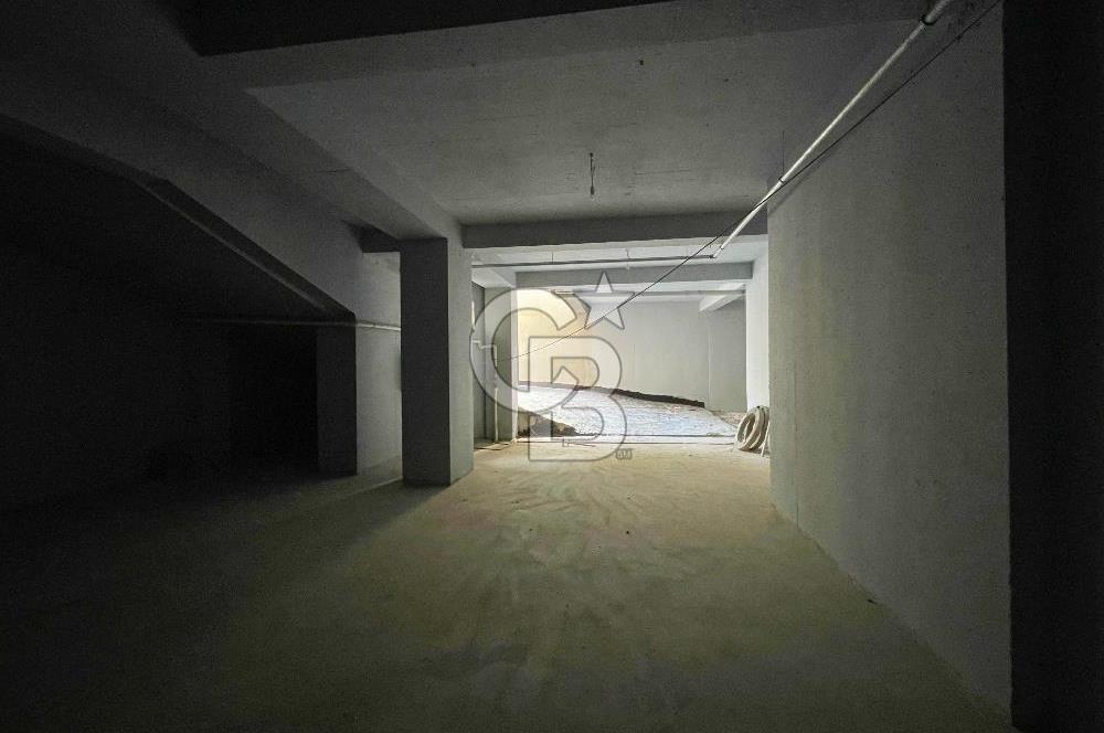 Sahrayıcedit E5'te Emsalsiz Konumda 2500m2 Kiralık Sıfır Plaza