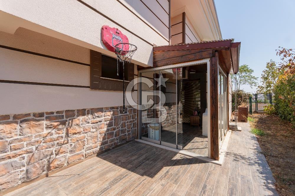 Kemalpaşa Villalar Bölgesinde 4+1 Triplex Villa