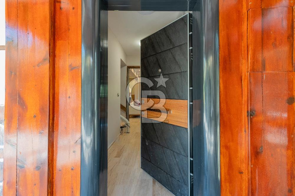 Kemalpaşa Villalar Bölgesinde 4+1 Triplex Villa