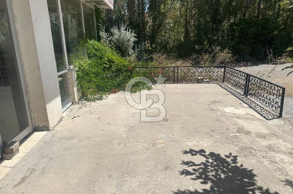 Çankaya-Alacaatlı Mah.-Alacaatlı Cad. 250 m², Kiralık Dükkan
