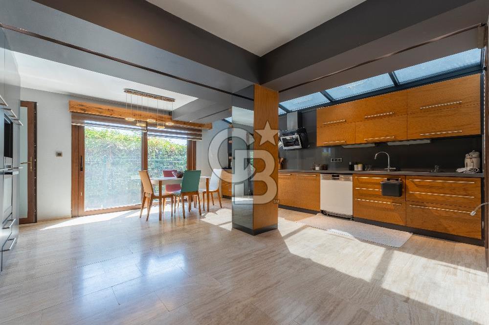 Kemalpaşa Villalar Bölgesinde 4+1 Triplex Villa