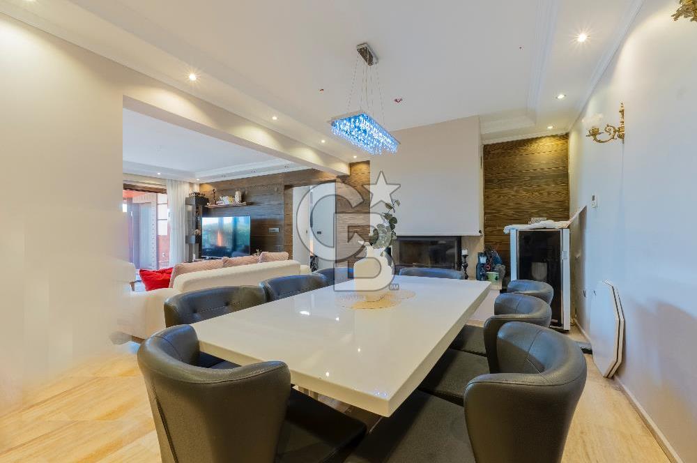 Kemalpaşa Villalar Bölgesinde 4+1 Triplex Villa