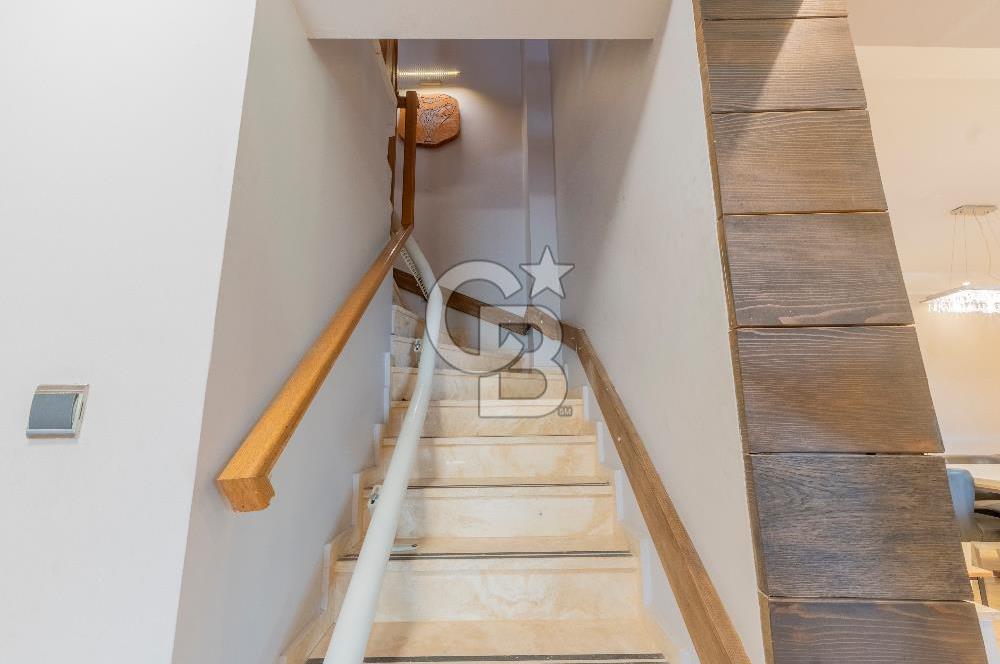 Kemalpaşa Villalar Bölgesinde 4+1 Triplex Villa