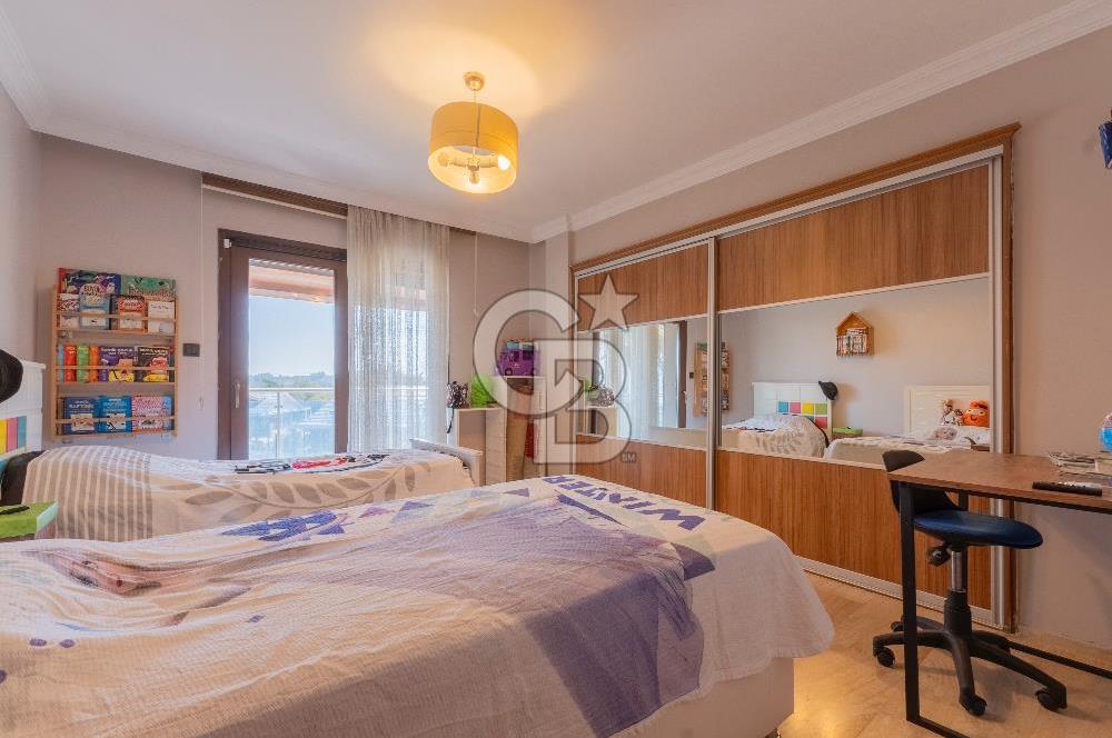 Kemalpaşa Villalar Bölgesinde 4+1 Triplex Villa