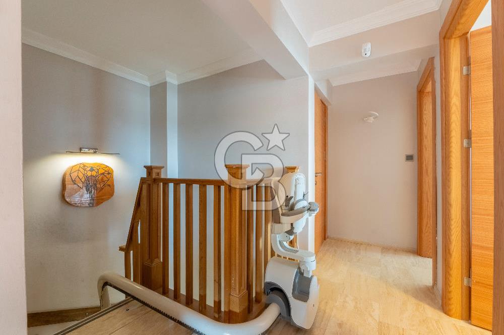 Kemalpaşa Villalar Bölgesinde 4+1 Triplex Villa