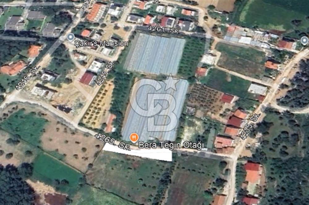Urla Şirinkent'te Satılık 668 m2 Ev ve Tarla