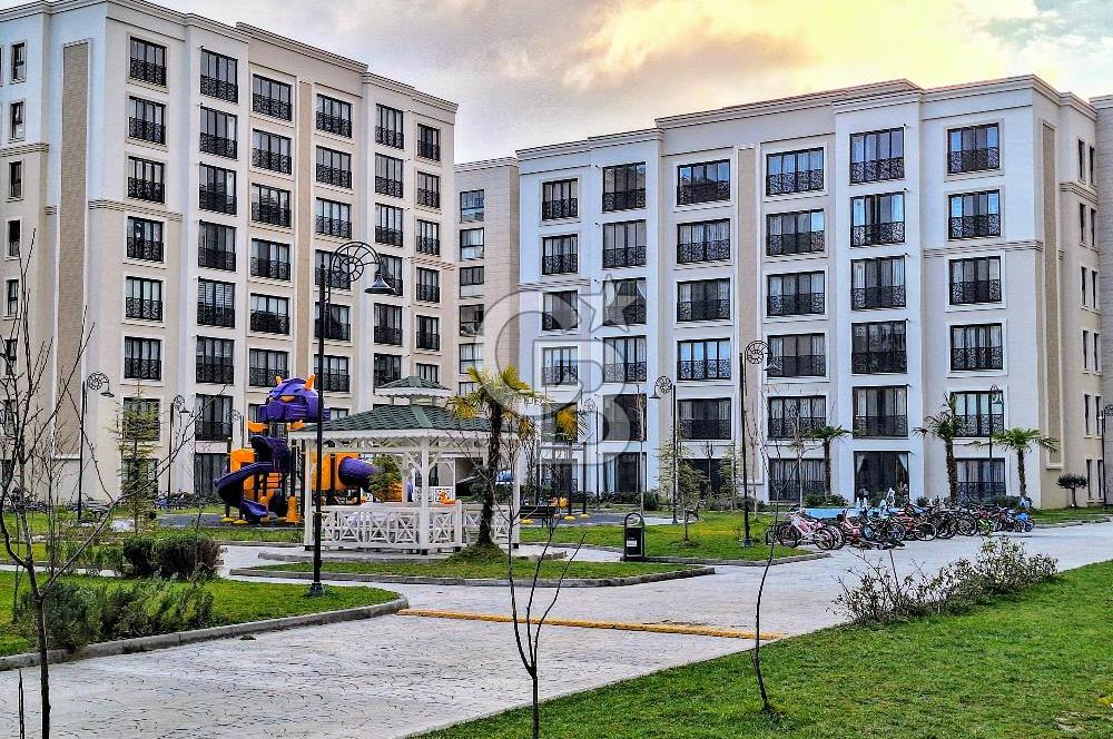 Balikesir Pasa Konakları Sitesinde Ara Kat Kiralık 4+1