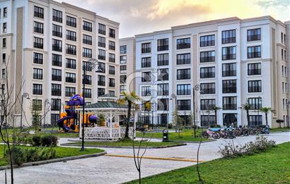 Balikesir Pasa Konakları Sitesinde Ara Kat Kiralık 4+1