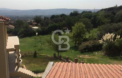 İskele Şirinoba Sitesi'de 7+1 Satılık Villa