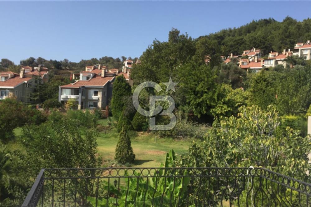 İskele Şirinoba Sitesi'de 7+1 Satılık Villa