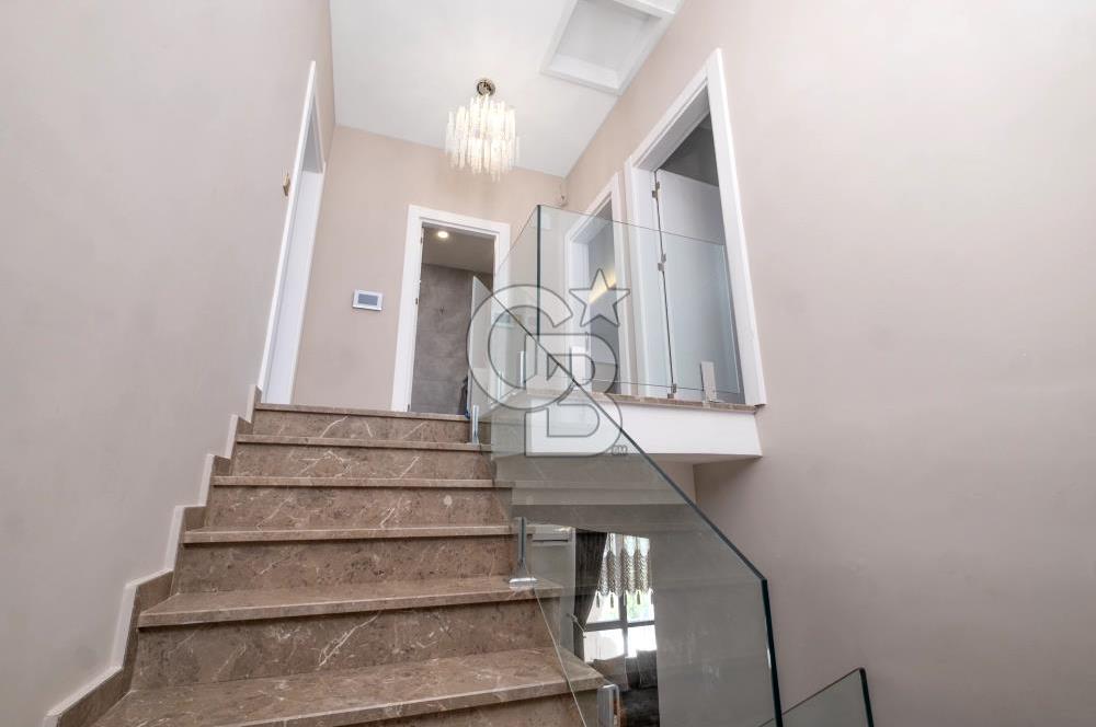 CB AMBIANCE I GÜMÜŞLÜK'TE LÜKS EŞYALI SATILIK 4+2 TRİPLEKS VİLLA
