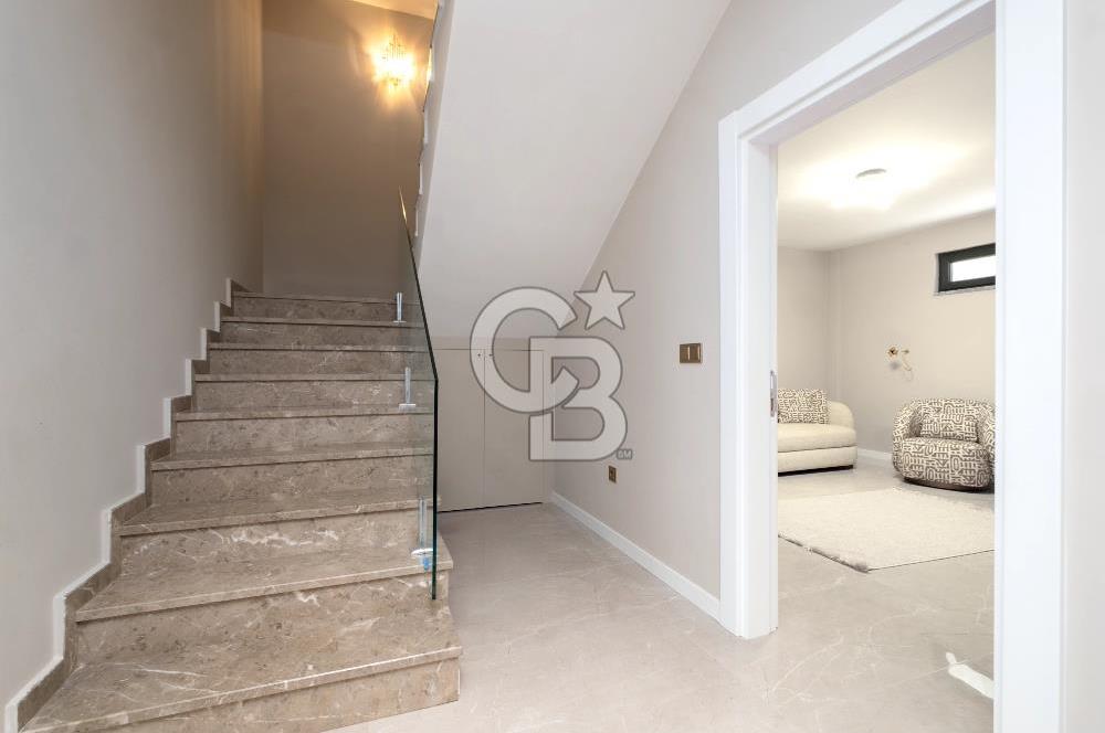 CB AMBIANCE I GÜMÜŞLÜK'TE LÜKS EŞYALI SATILIK 4+2 TRİPLEKS VİLLA