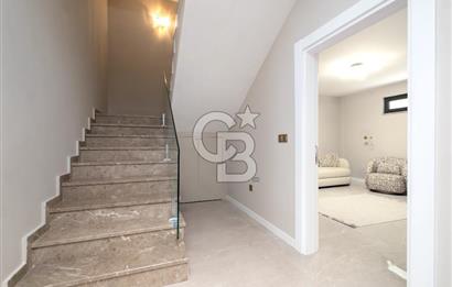 CB AMBIANCE I GÜMÜŞLÜK'TE LÜKS EŞYALI SATILIK 4+2 TRİPLEKS VİLLA