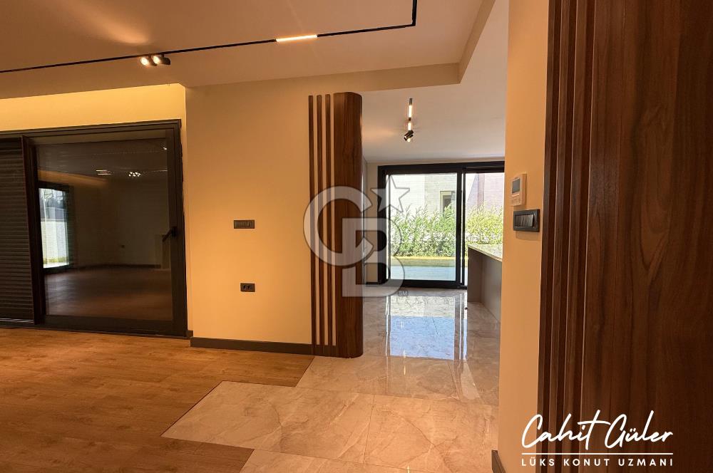 İzmir Çeşme Dalyan'da Sıfır/Müstakil/Havuzlu Satılık Lüks Villa
