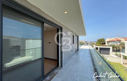İzmir Çeşme Dalyan'da Sıfır/Müstakil/Havuzlu Satılık Lüks Villa
