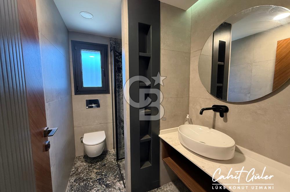 İzmir Çeşme Dalyan'da Sıfır/Müstakil/Havuzlu Satılık Lüks Villa