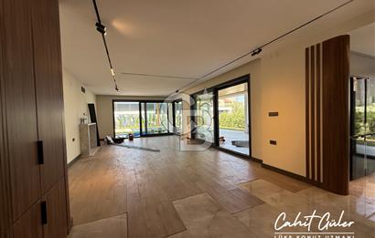 İzmir Çeşme Dalyan'da Sıfır/Müstakil/Havuzlu Satılık Lüks Villa