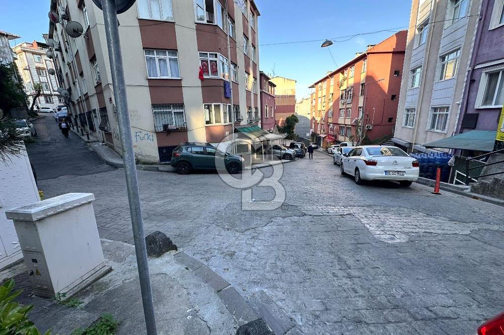YATIRIMLIK DÜKKAN HALICIOĞLU / ÇIKSALIN SOKAKTA KAÇMAZ FIRSAT