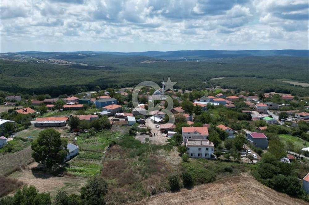 CB NOVO'DAN ÇATALCA HİSARBEYLİ DE 840 M2 KÖY İÇİ İMARLI ARSA