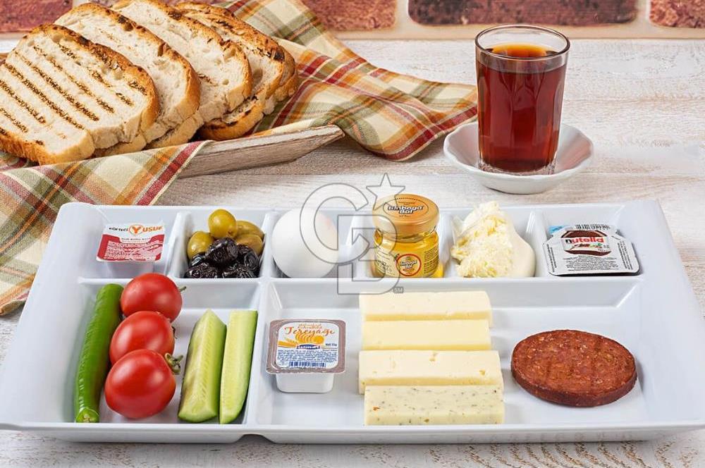FATİH İSKENDERPAŞA'DA YENİ TADİLATLI SATILIK BUTİK OTEL