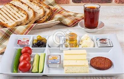 FATİH İSKENDERPAŞA'DA YENİ TADİLATLI SATILIK BUTİK OTEL