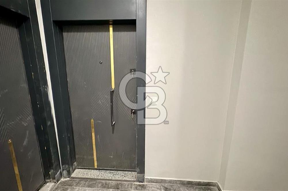 CB Elexus| Gölcük Merkez'de Satılık Asansorlü Ofis & Büro