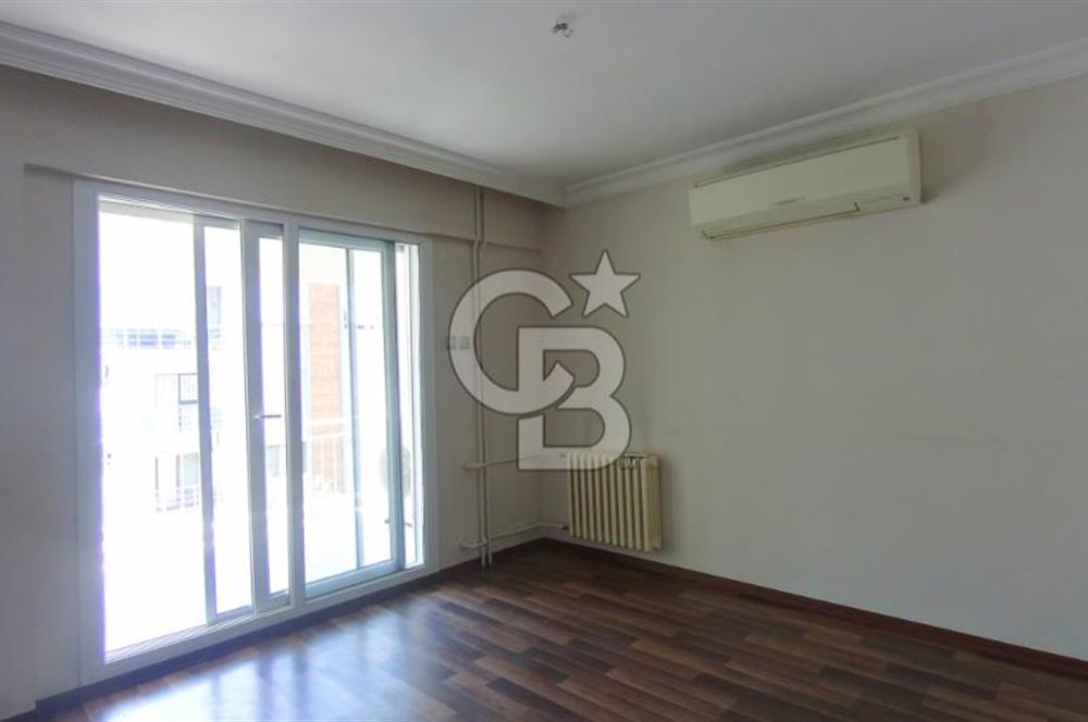 Karşıyaka Ordu Bulvarı ve Girne Cadde Yakını Satılık 3+1 Daire