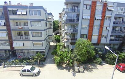 Karşıyaka Ordu Bulvarı ve Girne Cadde Yakını Satılık 3+1 Daire