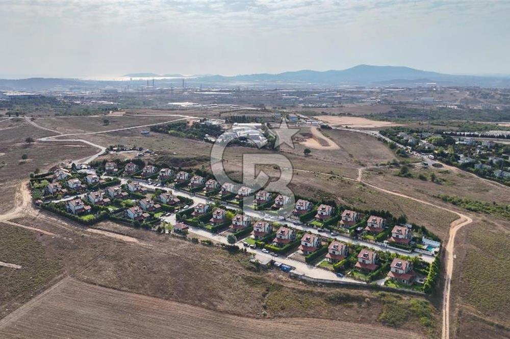 Tepeören Yaşam Evleri 5+2 Geniş Bahçeli Satılık Tripleks Villa