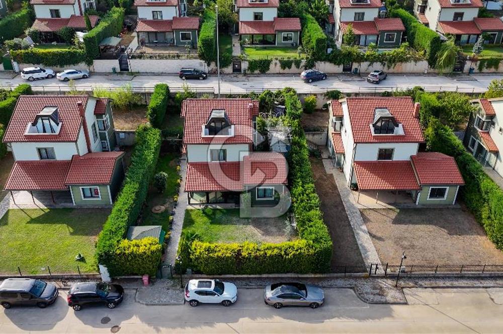 Tepeören Yaşam Evleri 5+2 Geniş Bahçeli Satılık Tripleks Villa
