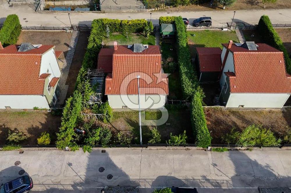 Tepeören Yaşam Evleri 5+2 Geniş Bahçeli Satılık Tripleks Villa