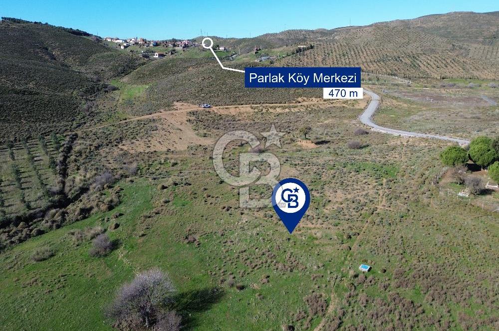 Karaburun Parlak Köyü'nde 1101 m2 Satılık Tarla