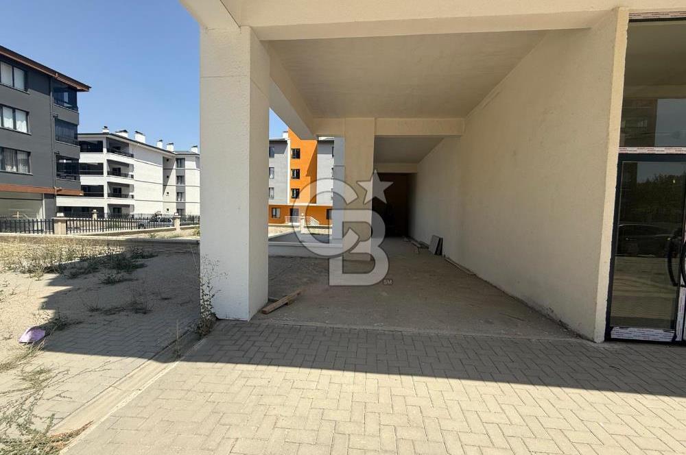 GÖLBAŞI HER SEKTÖRE UYGUN SIFIR BİNADA SATILIK DEPOLU DÜKKAN