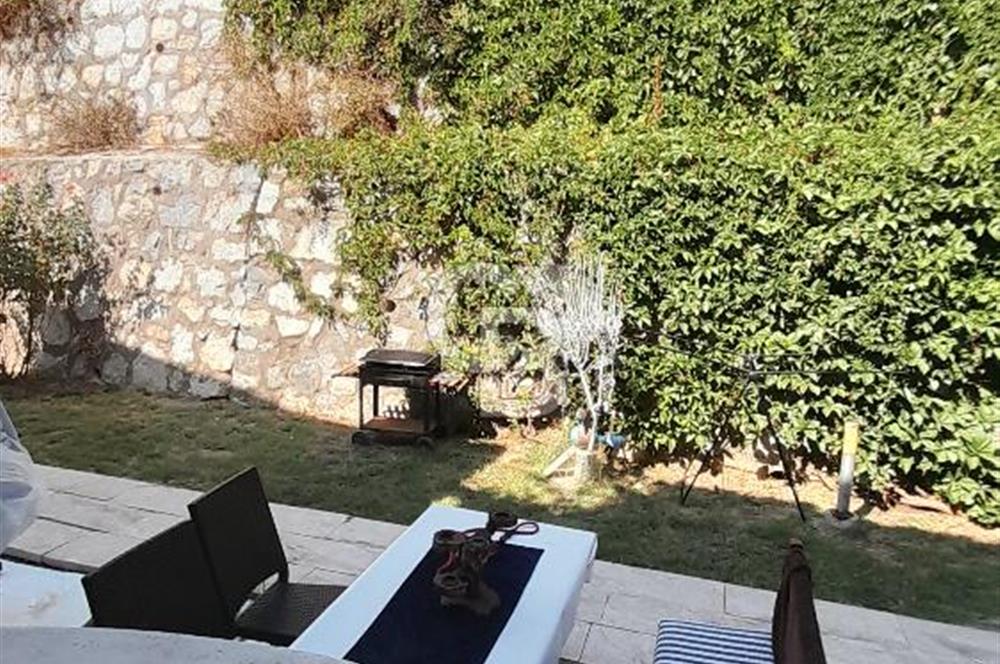 BODRUM ADABÜKÜ TURKUAZ SİTESİNDE SATILIK  2+1 BAHÇELİ DAİRE