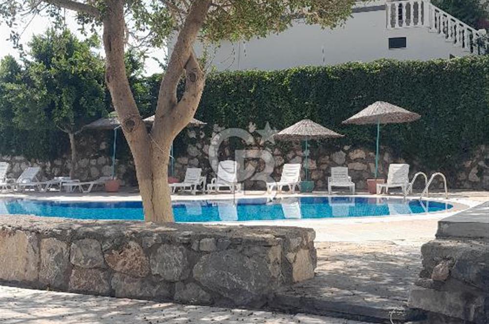 BODRUM ADABÜKÜ TURKUAZ SİTESİNDE SATILIK  2+1 BAHÇELİ DAİRE