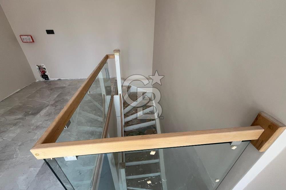 Bostancıda sıfır binada 4+2 satılık dubleks daire.