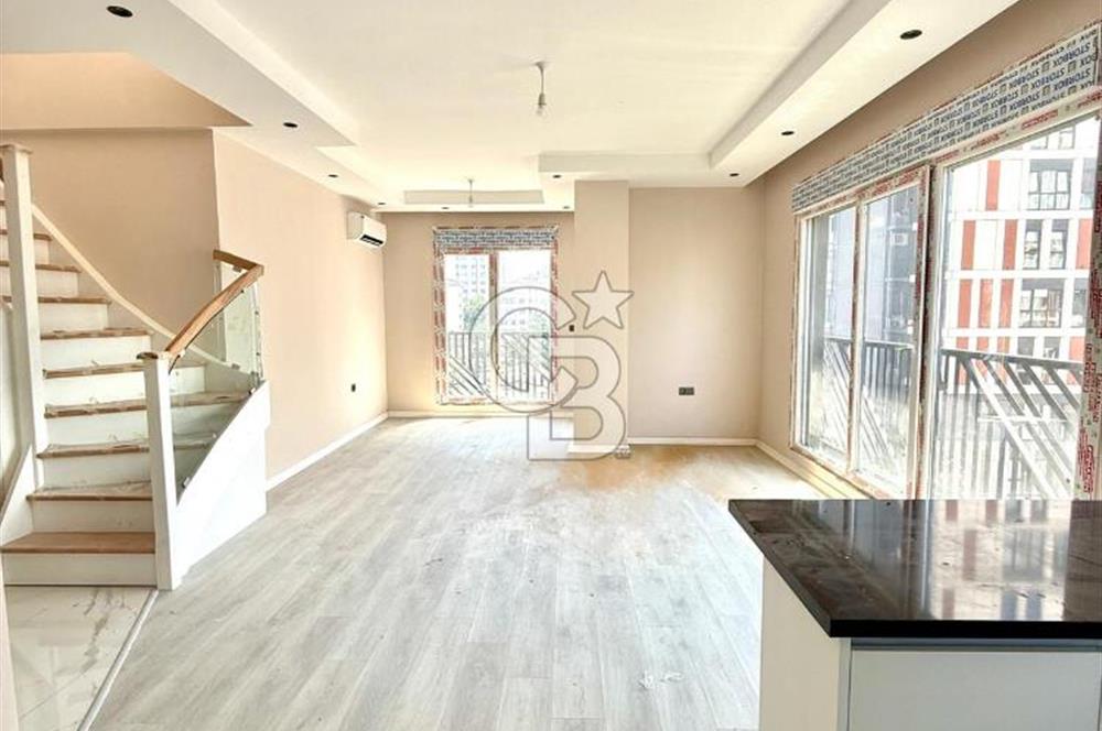 Bostancıda sıfır binada 4+2 satılık dubleks daire.