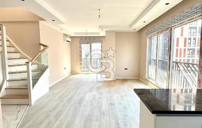 Bostancıda sıfır binada 4+2 satılık dubleks daire.