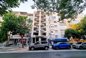 FIRSATTTT.....GİRNE CADDESİ ÜZERİNDE 2+1 SATILIK DAİRE.....