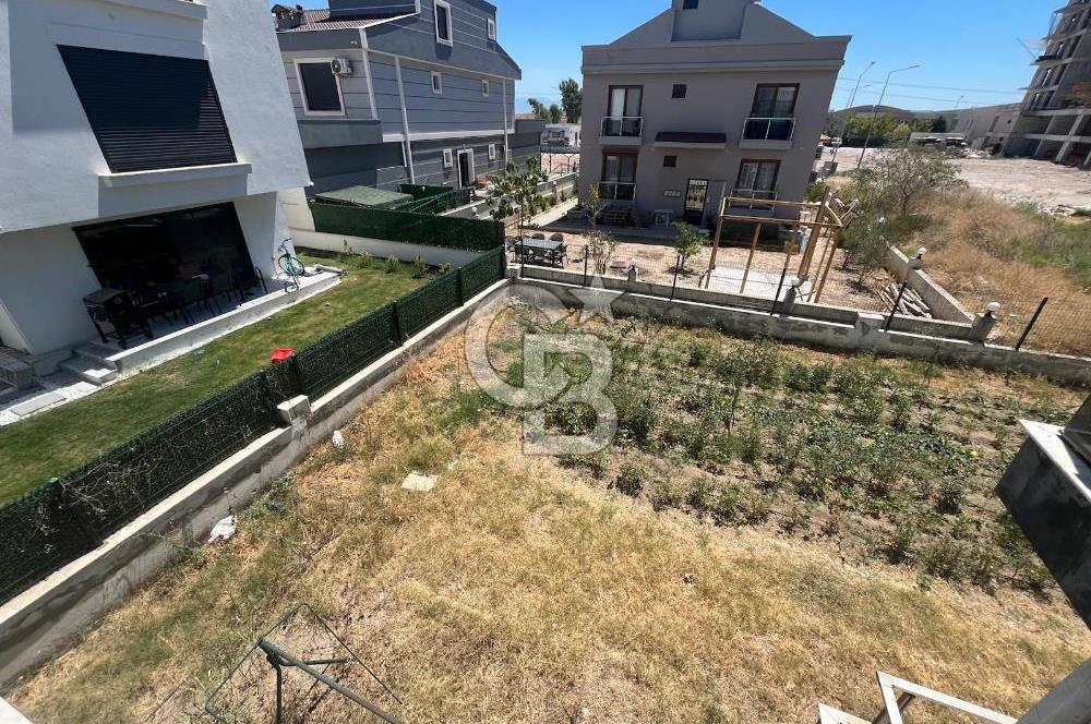 Foça yolu Villakent girişi 1+1 eşyalı kiralık daire