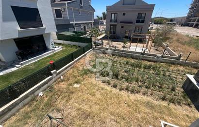 Foça yolu Villakent girişi 1+1 eşyalı kiralık daire