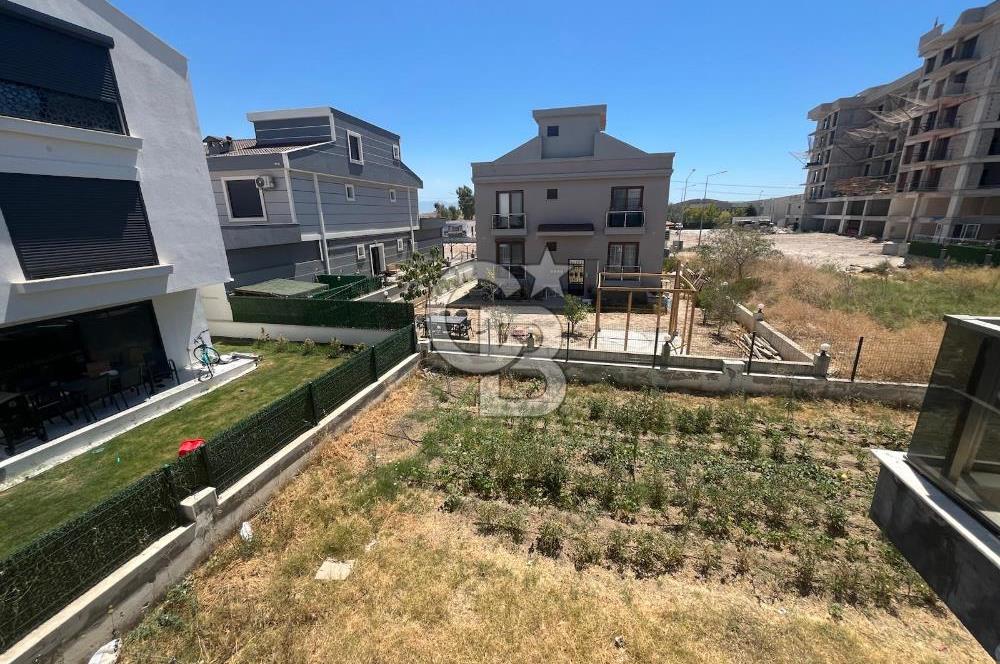 Foça yolu Villakent girişi 1+1 eşyalı kiralık daire