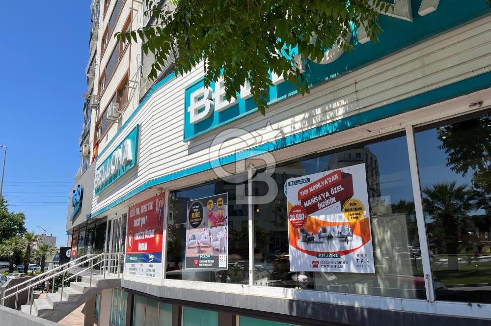 Manisa Merkezde Bulvar Üstünde 3+1 Daire