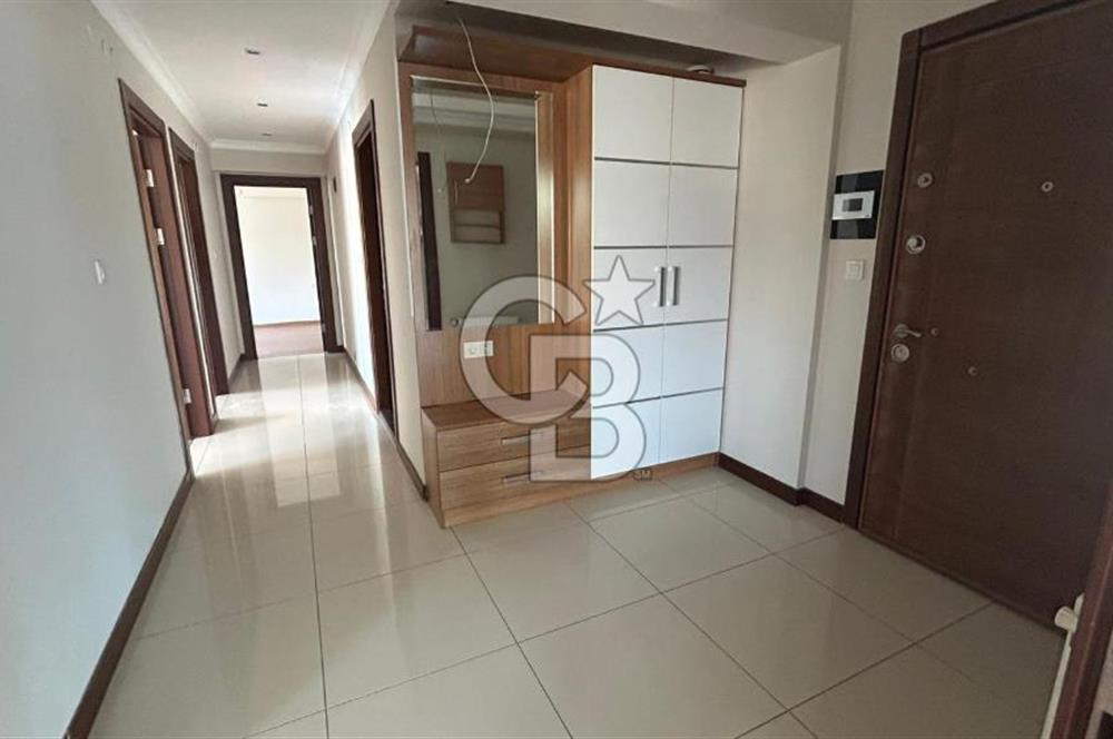 KARŞIYAKA ÖRNEKKÖYDE EBEVEYN BANYOLU KİRALIK GENİŞ 3+1 DAİRE
