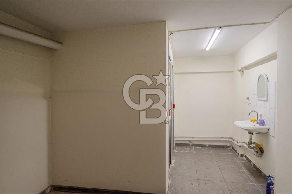 BALÇOVA SAKARYA CADDESİ KURUMSAL KİRACILI SATILIK DÜKKAN