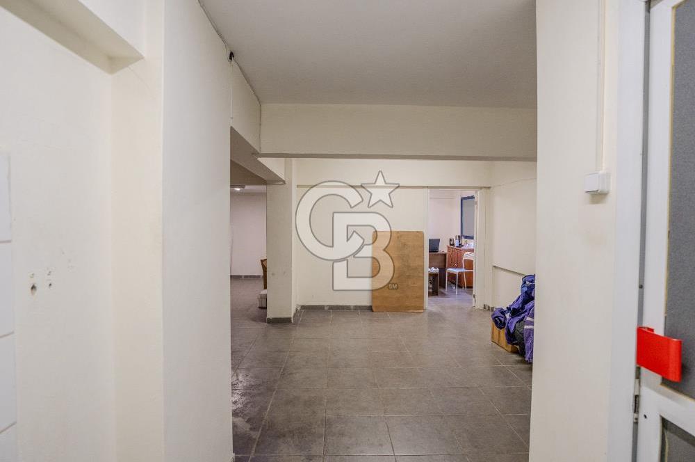 BALÇOVA SAKARYA CADDESİ KURUMSAL KİRACILI SATILIK DÜKKAN