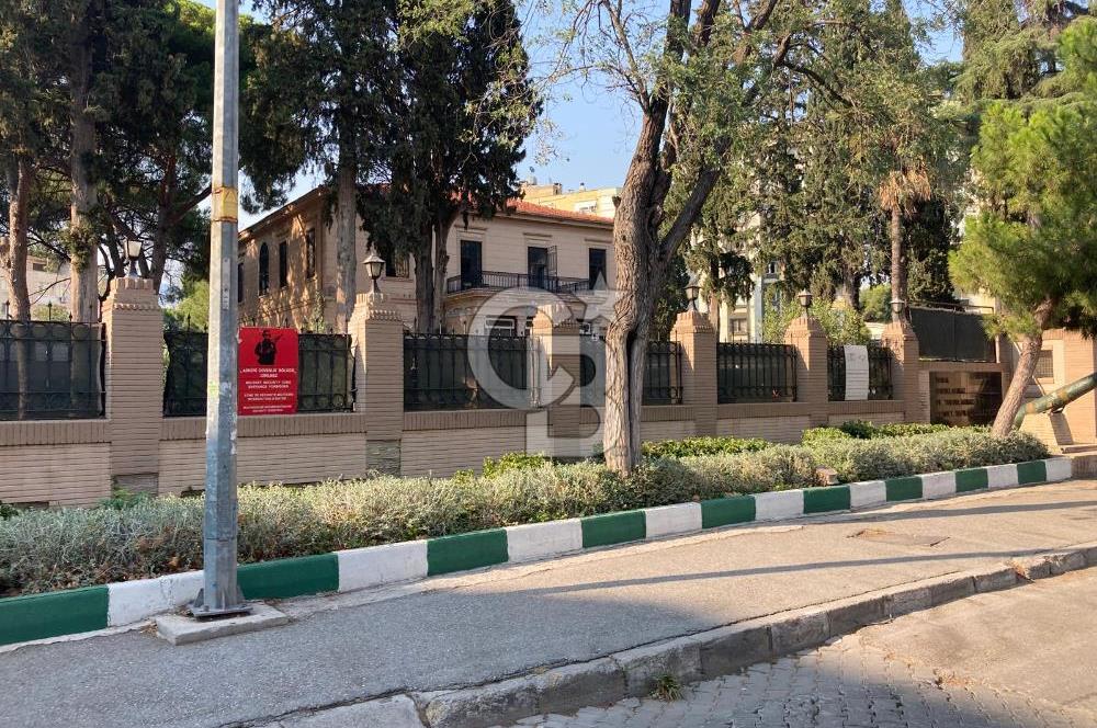 Kazım Dirik Mahallesinde Önü Açık Satılık 3+1 Daire