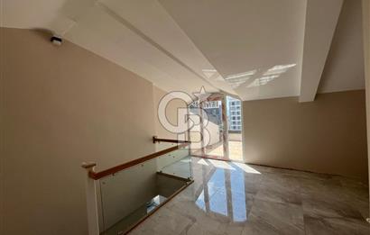 Bostancıda sıfır binada 4+2 satılık dubleks daire.