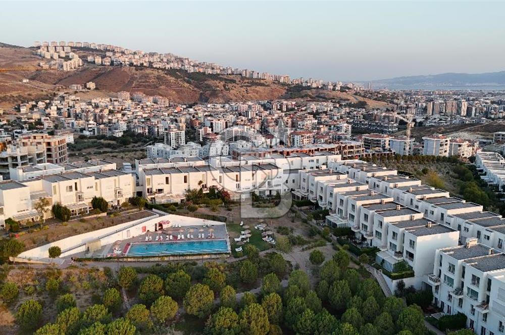35. Sokak Sitesi Önü Açık Balkonlu Satılık 3+1 Dubleks