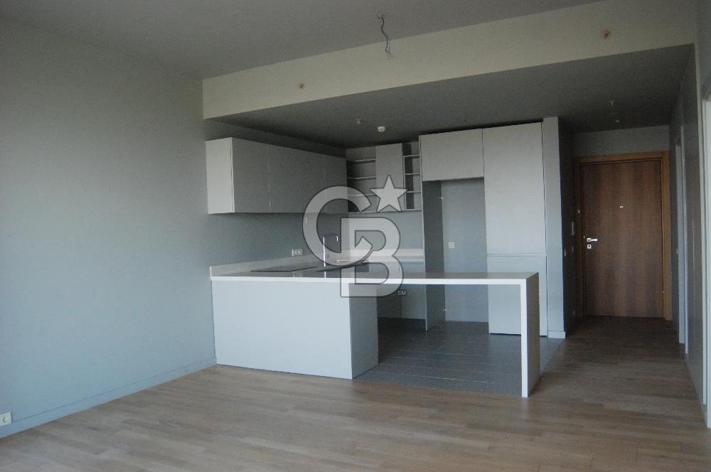 İncek Loft'ta Balkonlu Göl Manzaralı 1+1 Kiralık Daire